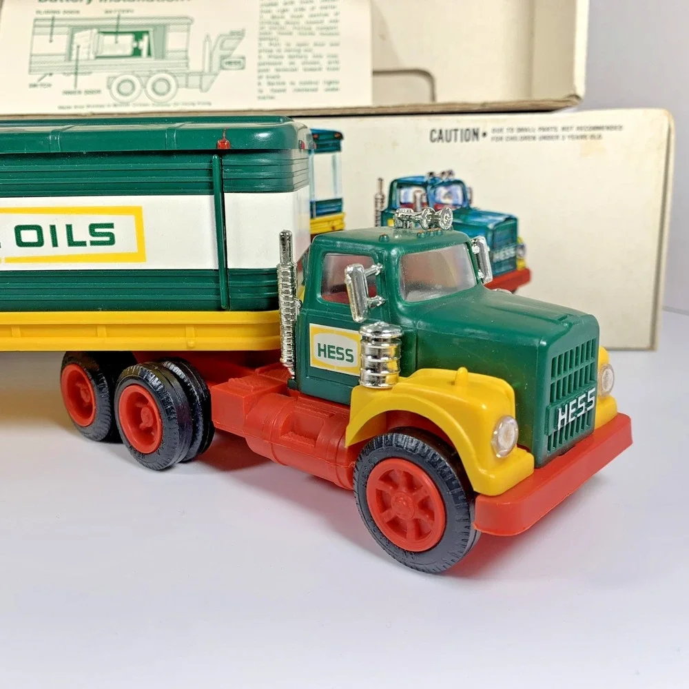 RARE Vintage‎ 1976 HESS Toy Tanker Truck w/ Barrels & Card in Original Box